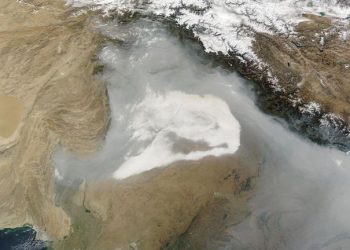 Pakistan: Satellite images show smog over Punjab visible from space – as record levels of air pollution recorded