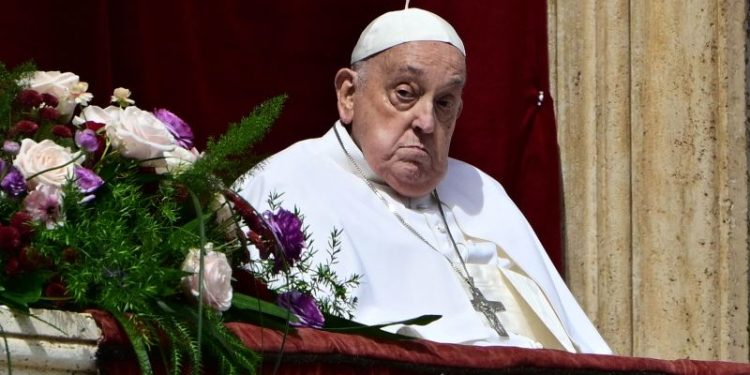 Pope gives Easter blessing in highest-profile appearance yet after briefly meeting Vance
